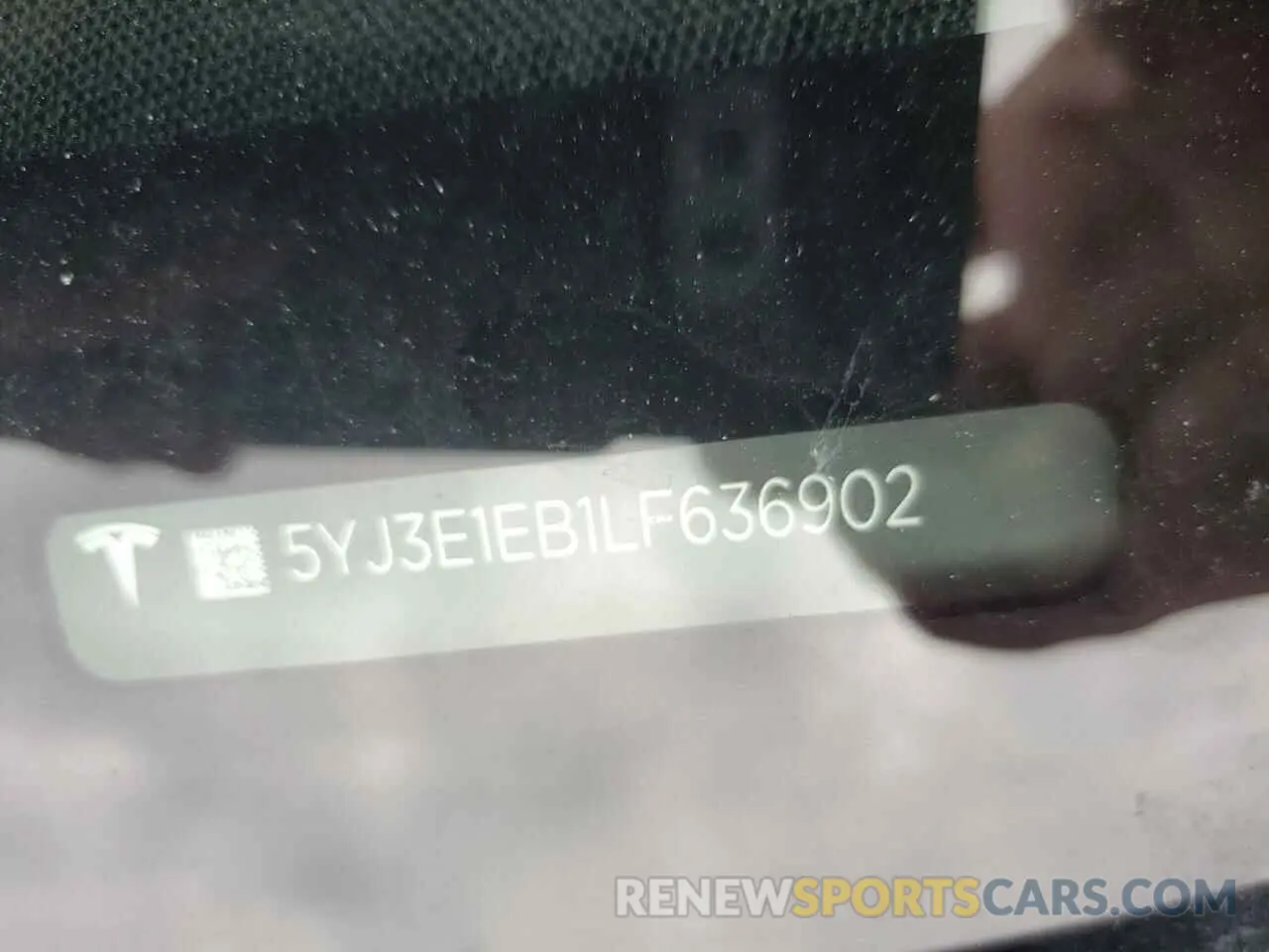 12 fotografías del automóvil dañado 5YJ3E1EB1LF636902 TESLA MODEL 3 2020
