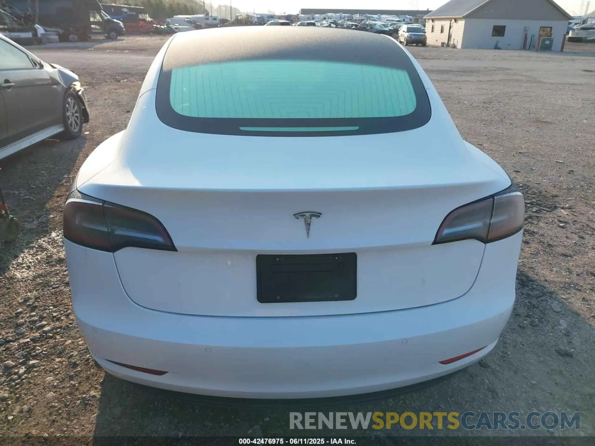 16 fotografías del automóvil dañado 5YJ3E1EB1LF665106 TESLA MODEL 3 2020