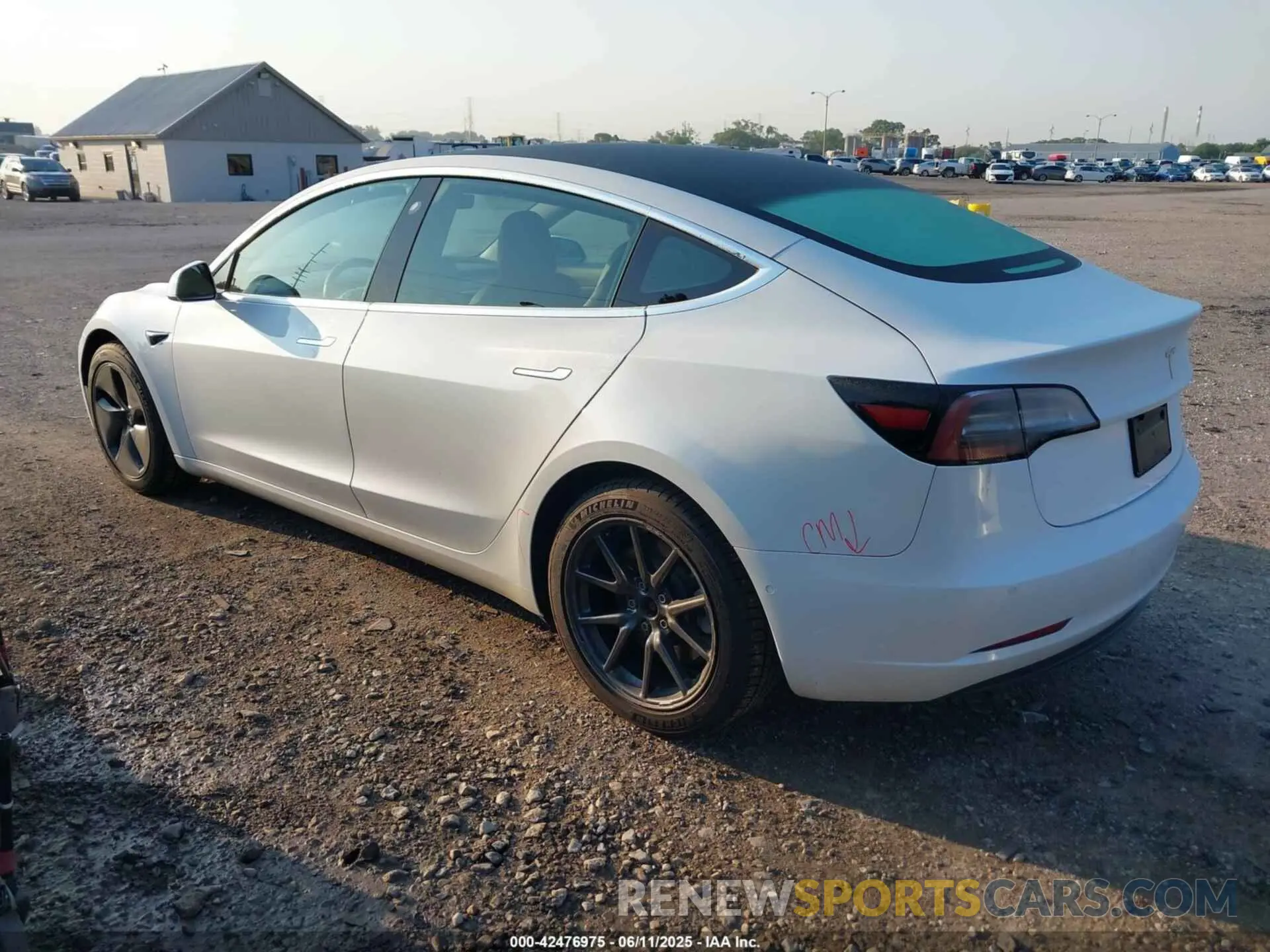 3 fotografías del automóvil dañado 5YJ3E1EB1LF665106 TESLA MODEL 3 2020