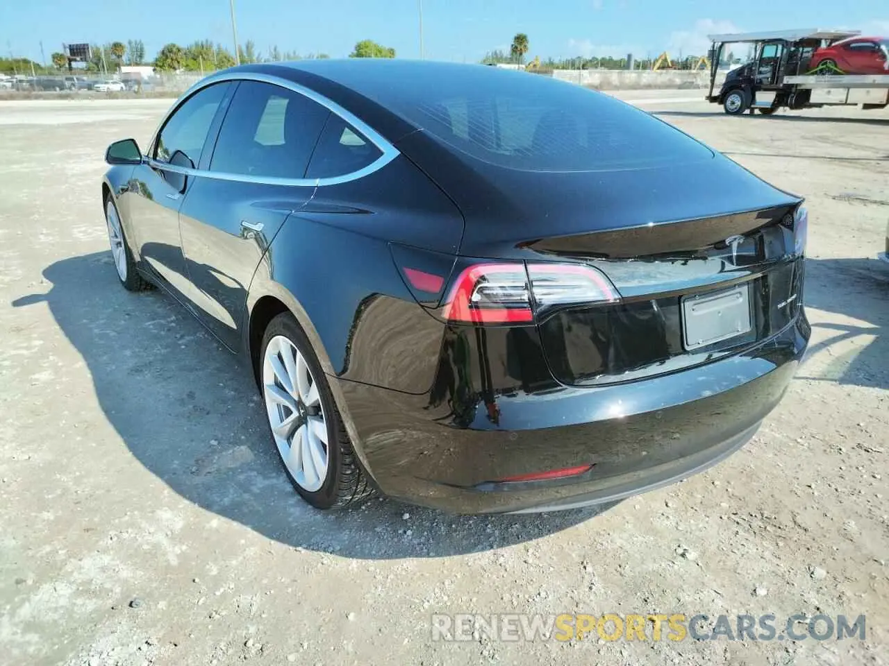 3 fotografías del automóvil dañado 5YJ3E1EB1LF721450 TESLA MODEL 3 2020