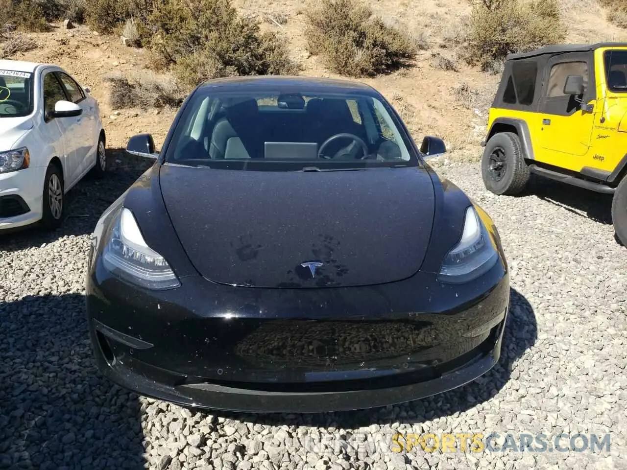 5 fotografías del automóvil dañado 5YJ3E1EB1LF746252 TESLA MODEL 3 2020