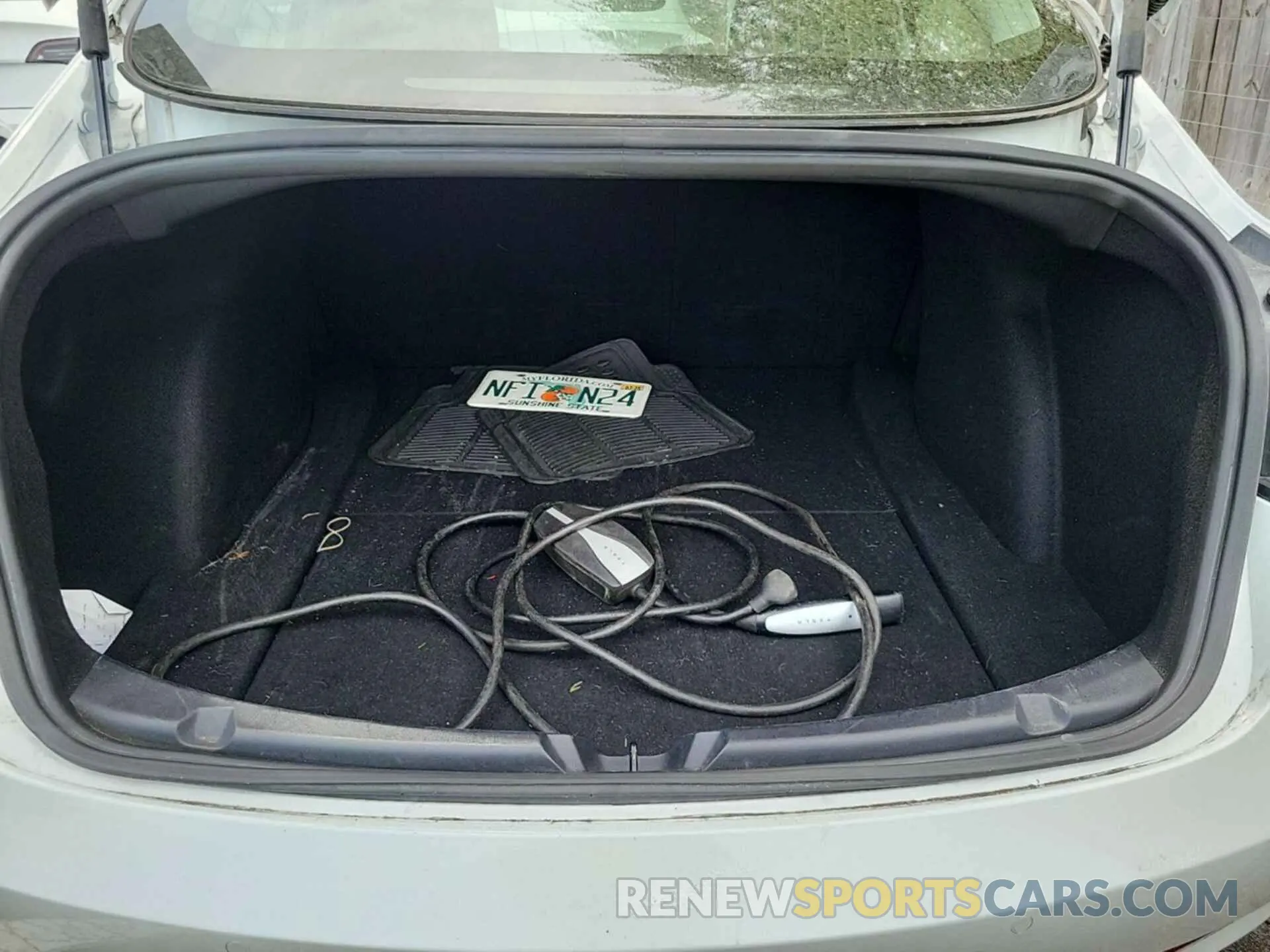 17 fotografías del automóvil dañado 5YJ3E1EB1LF793698 TESLA MODEL 3 2020