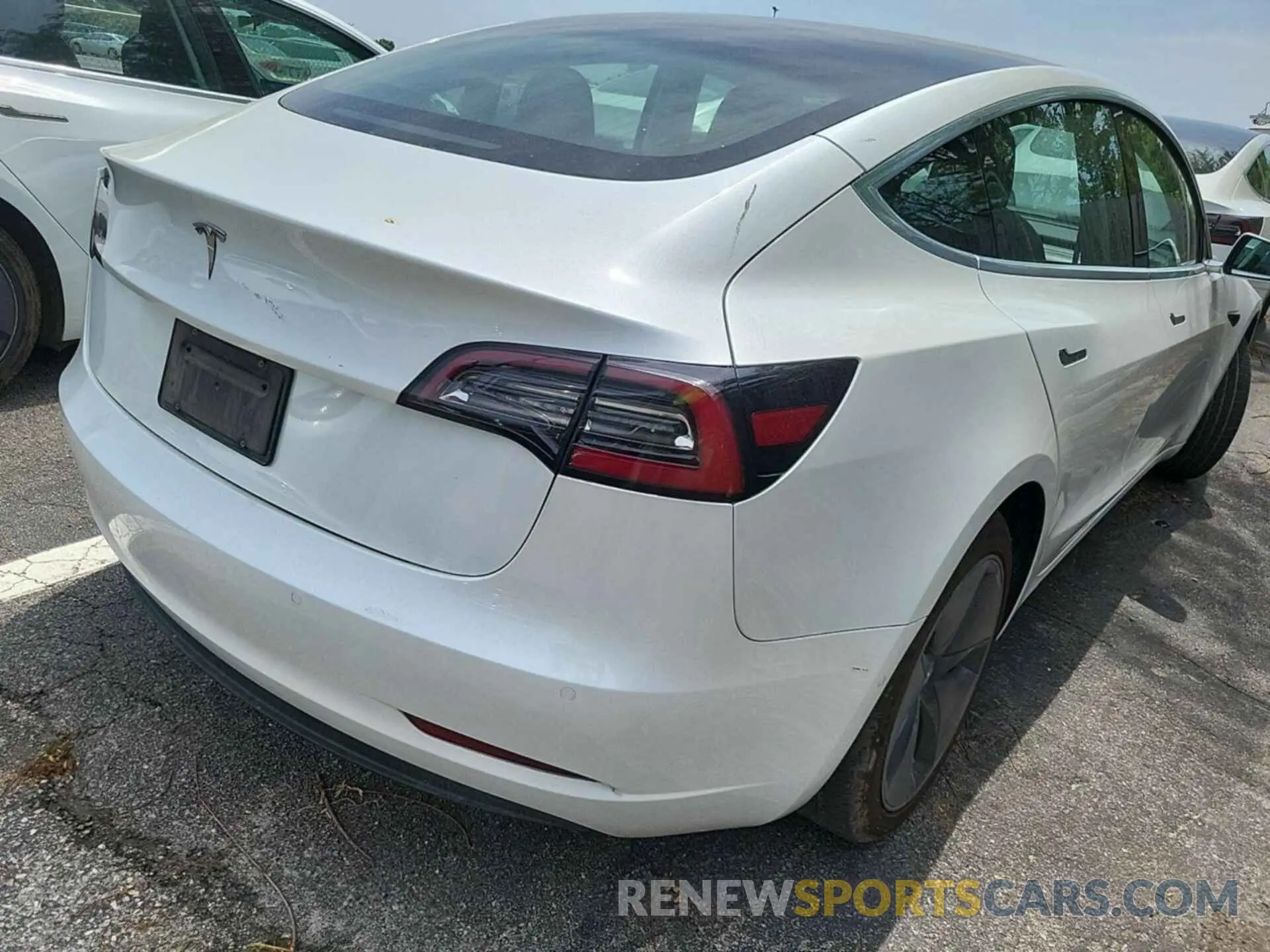 8 fotografías del automóvil dañado 5YJ3E1EB1LF793698 TESLA MODEL 3 2020
