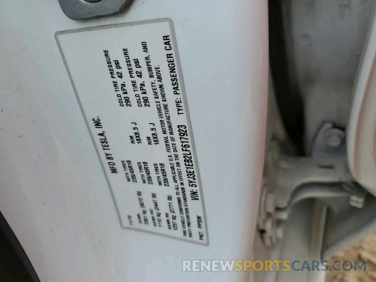 12 fotografías del automóvil dañado 5YJ3E1EB2LF617923 TESLA MODEL 3 2020