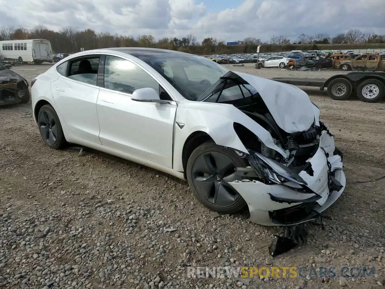 4 fotografías del automóvil dañado 5YJ3E1EB2LF617923 TESLA MODEL 3 2020