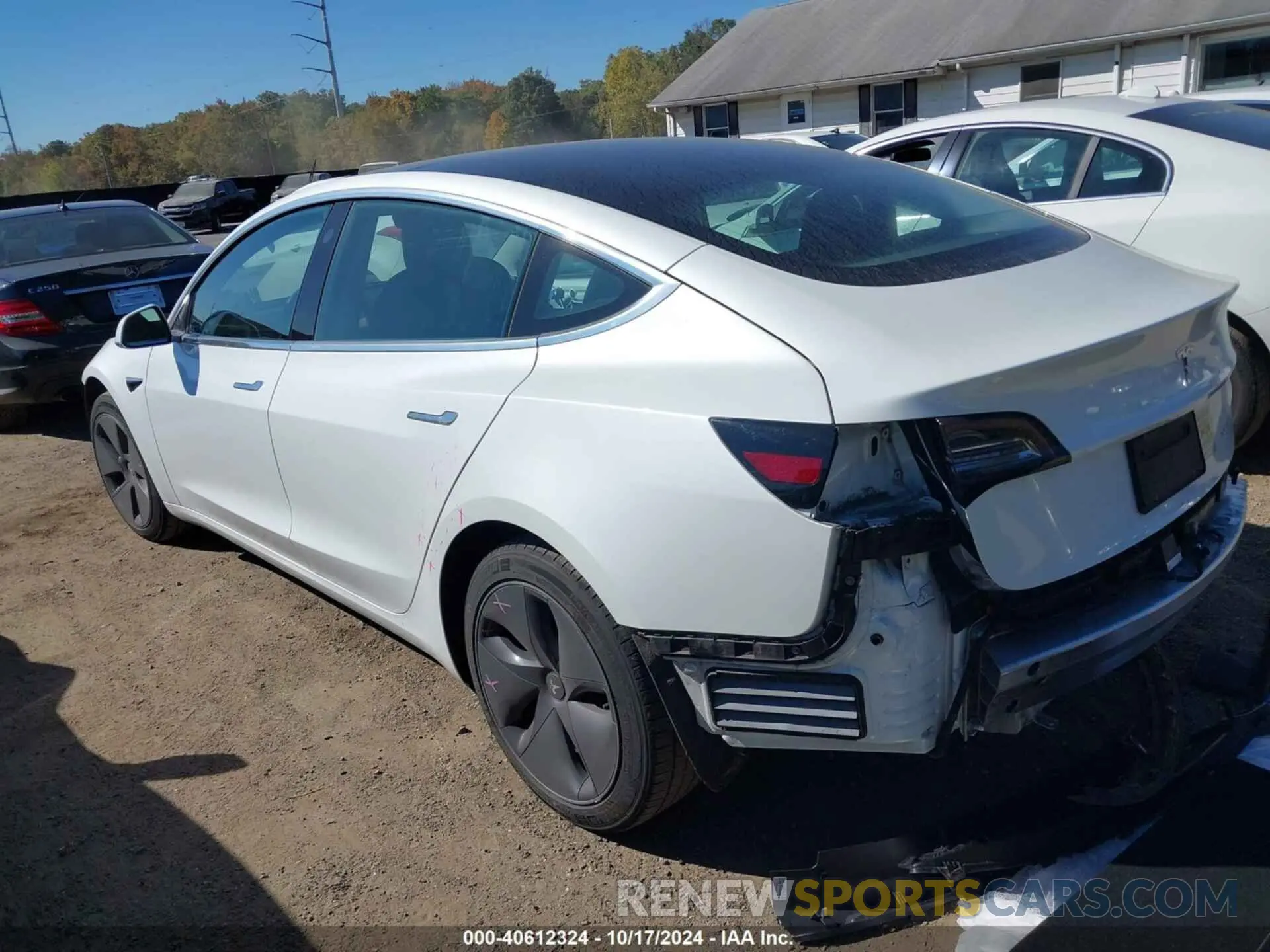 3 fotografías del automóvil dañado 5YJ3E1EB2LF618201 TESLA MODEL 3 2020