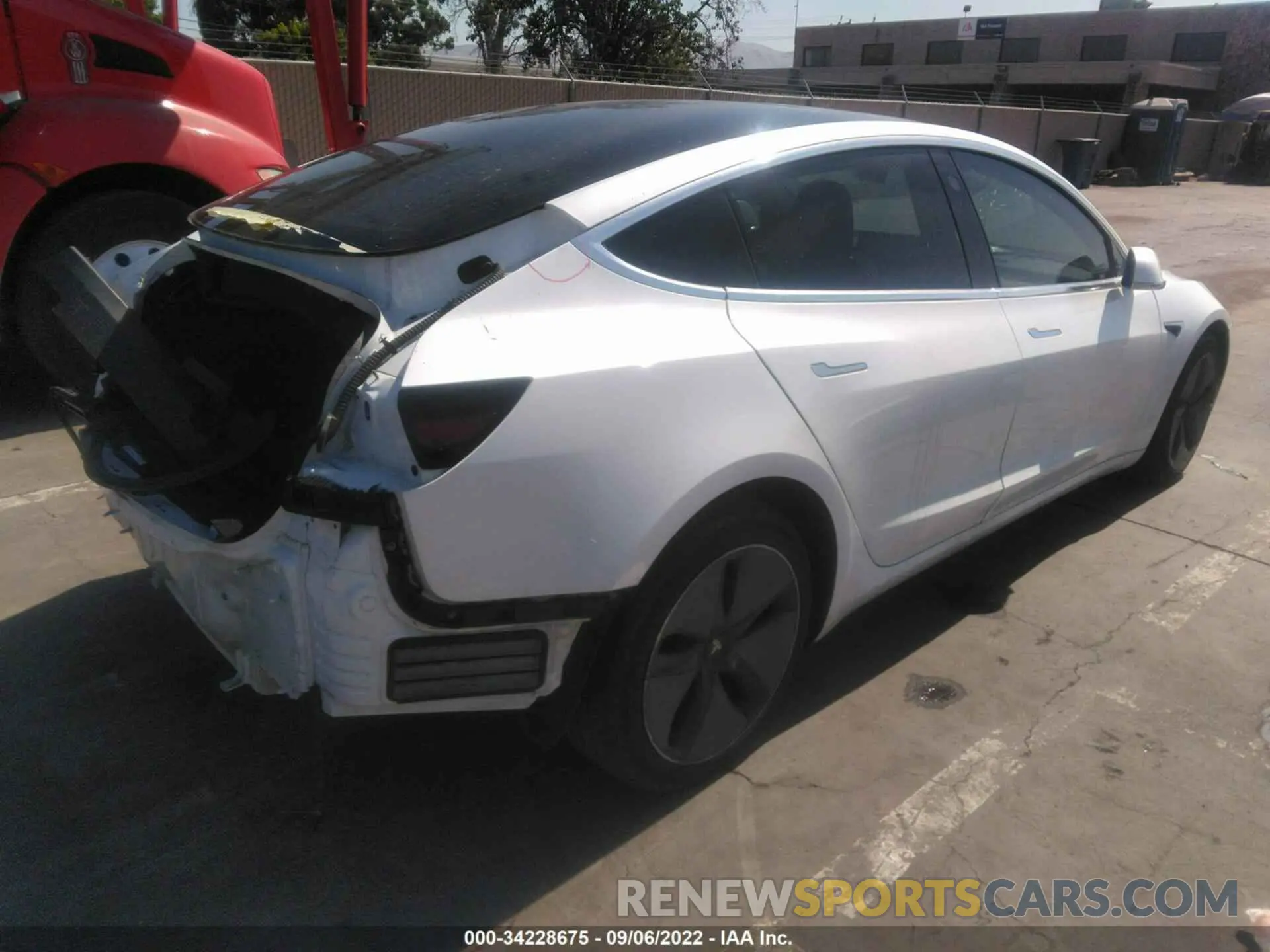 4 fotografías del automóvil dañado 5YJ3E1EB2LF619624 TESLA MODEL 3 2020