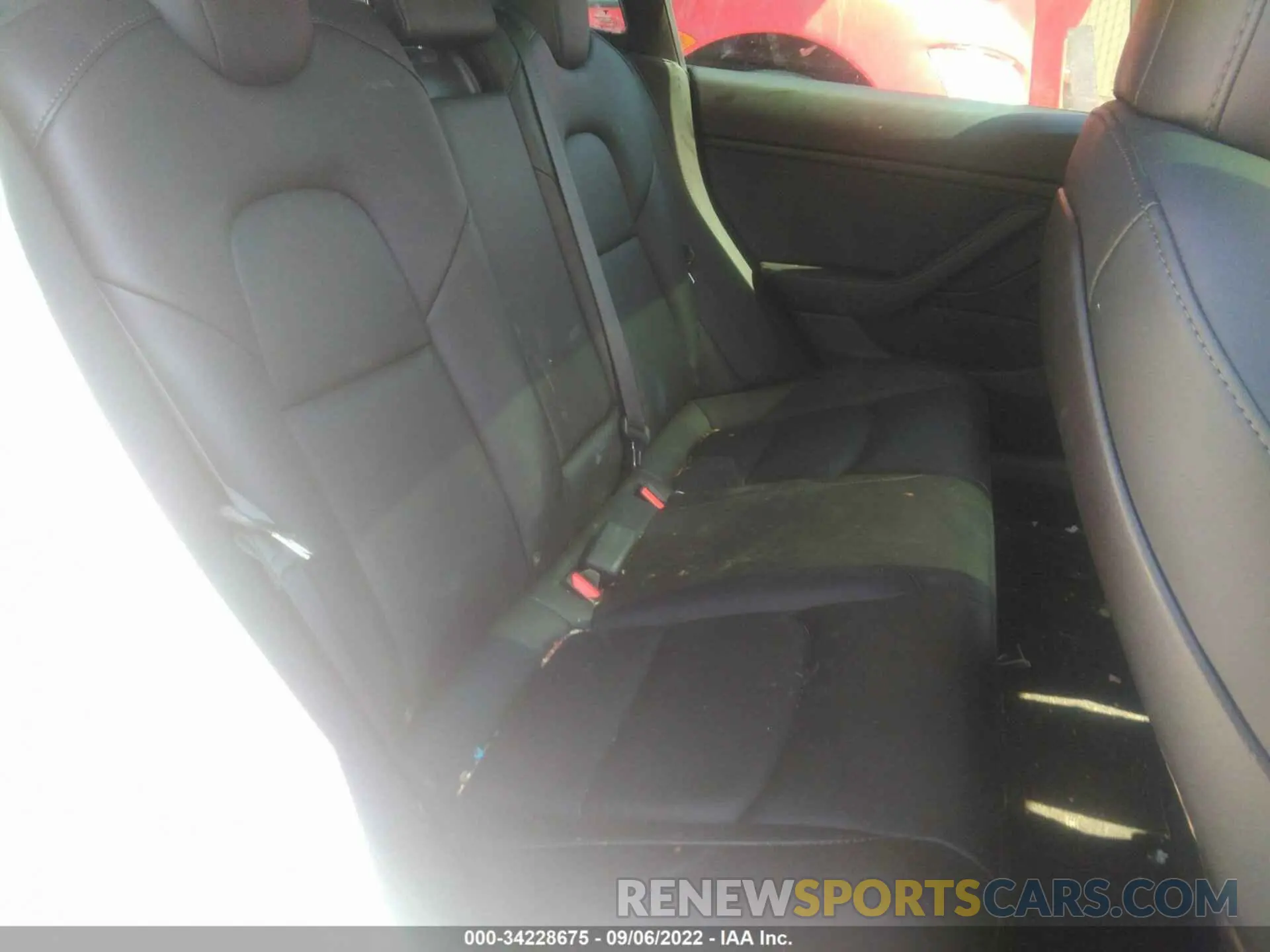 8 fotografías del automóvil dañado 5YJ3E1EB2LF619624 TESLA MODEL 3 2020