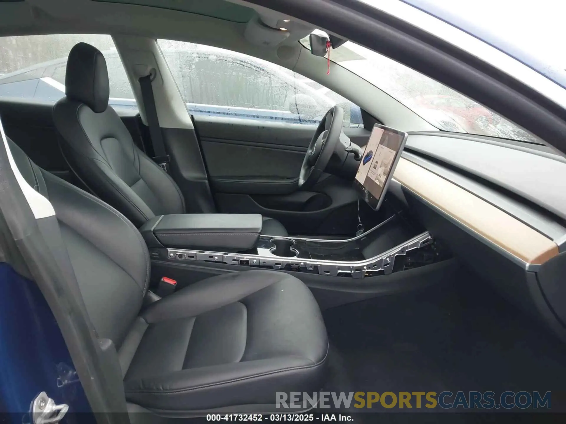5 fotografías del automóvil dañado 5YJ3E1EB2LF636407 TESLA MODEL 3 2020