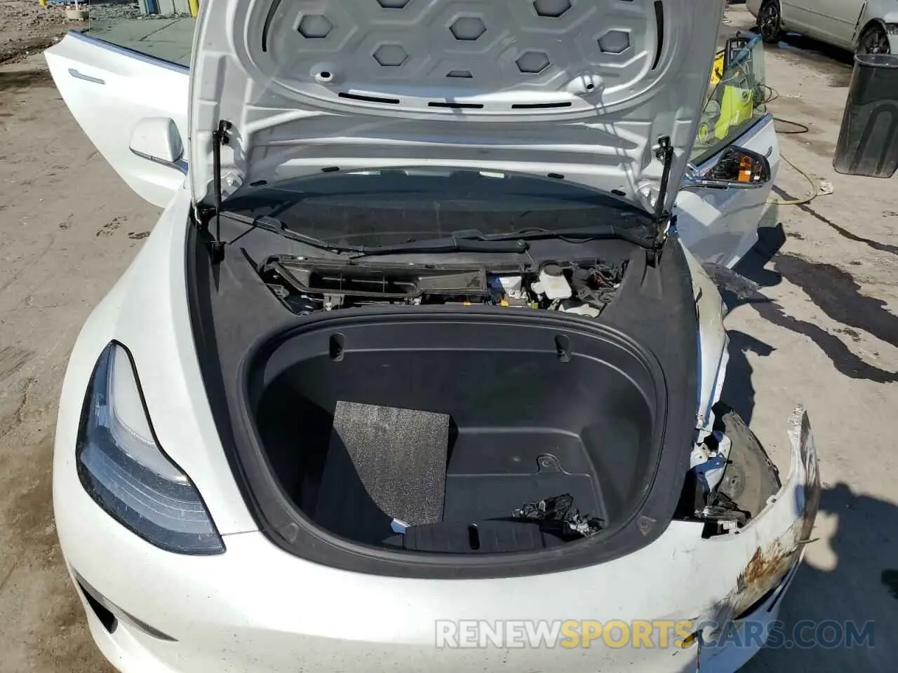 11 fotografías del automóvil dañado 5YJ3E1EB2LF742307 TESLA MODEL 3 2020