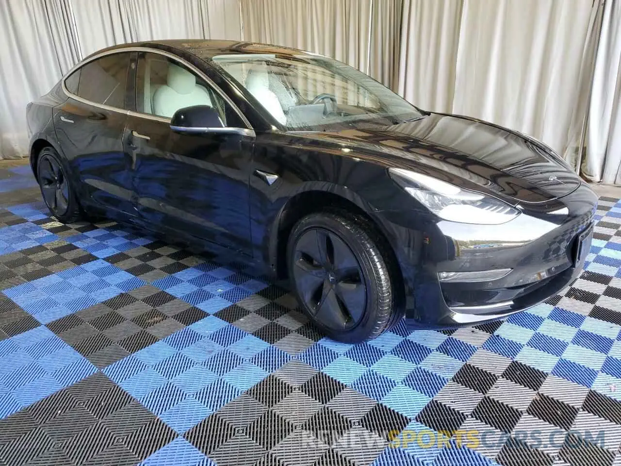 4 fotografías del automóvil dañado 5YJ3E1EB2LF744655 TESLA MODEL 3 2020