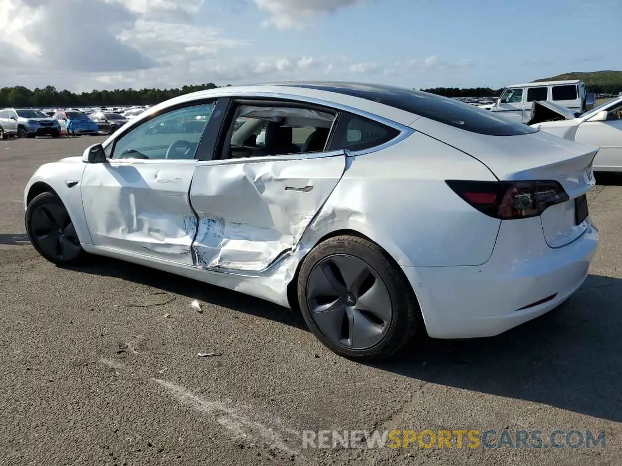 2 fotografías del automóvil dañado 5YJ3E1EB2LF795217 TESLA MODEL 3 2020