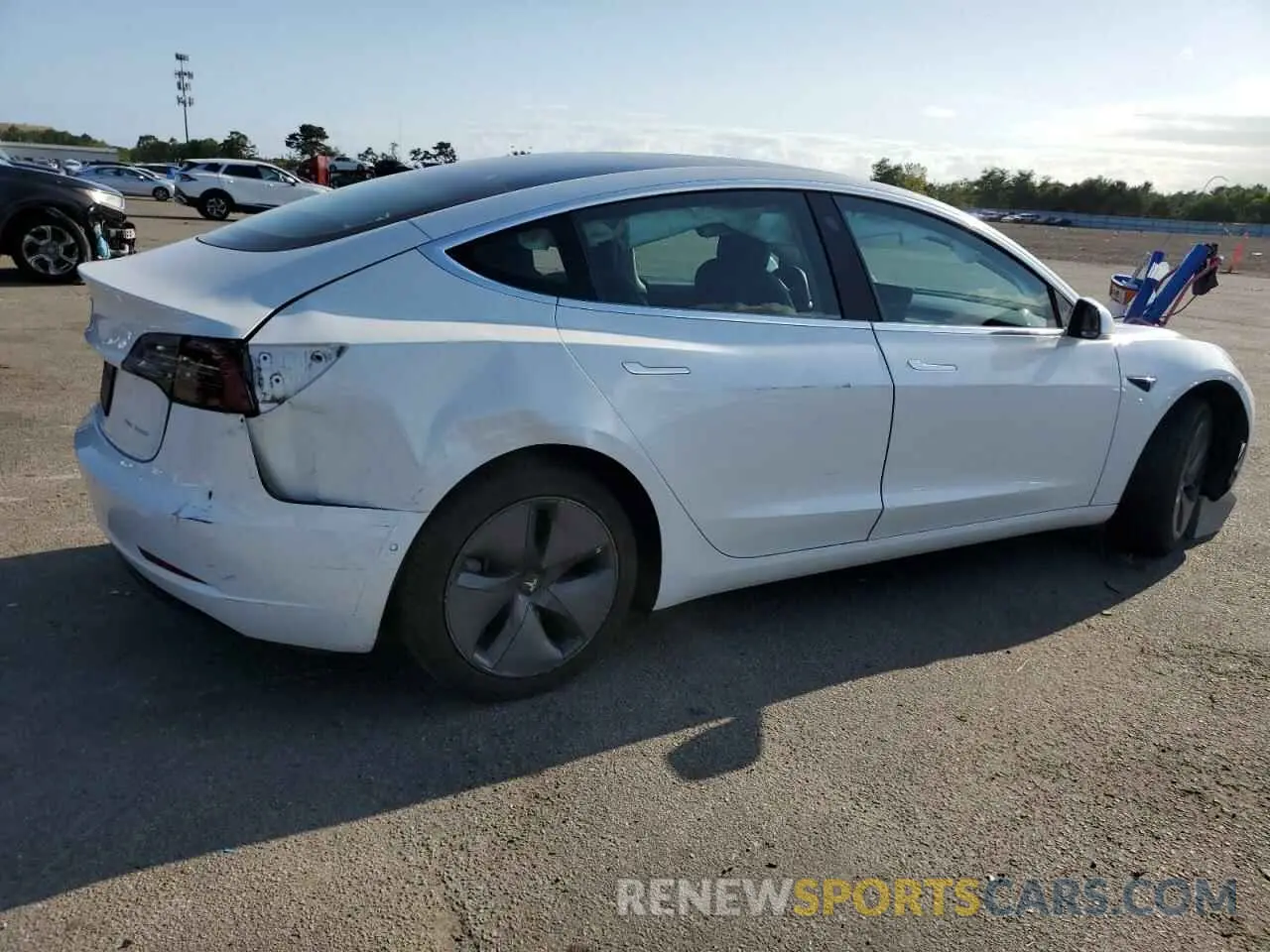 3 fotografías del automóvil dañado 5YJ3E1EB2LF795217 TESLA MODEL 3 2020