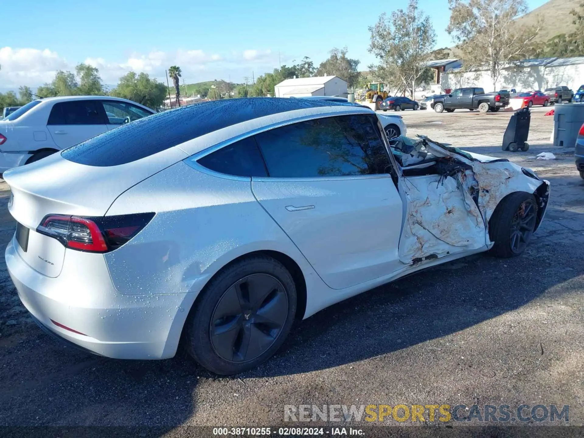 4 fotografías del automóvil dañado 5YJ3E1EB3LF619244 TESLA MODEL 3 2020