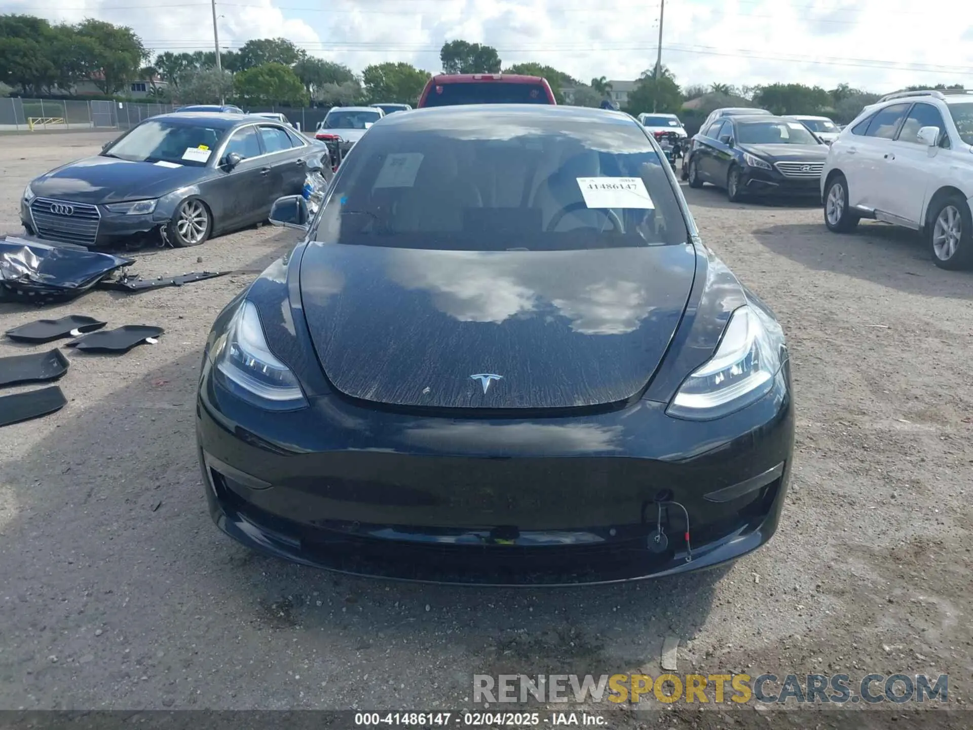 13 fotografías del automóvil dañado 5YJ3E1EB3LF622323 TESLA MODEL 3 2020