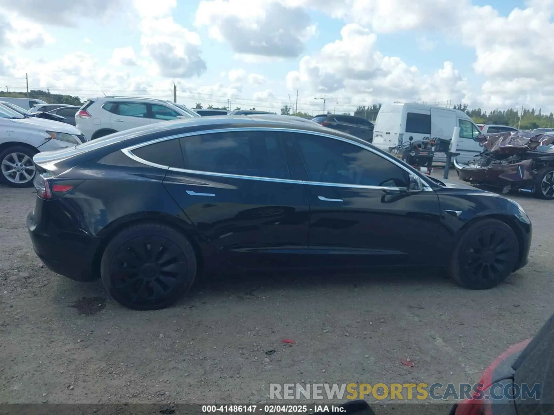 14 fotografías del automóvil dañado 5YJ3E1EB3LF622323 TESLA MODEL 3 2020
