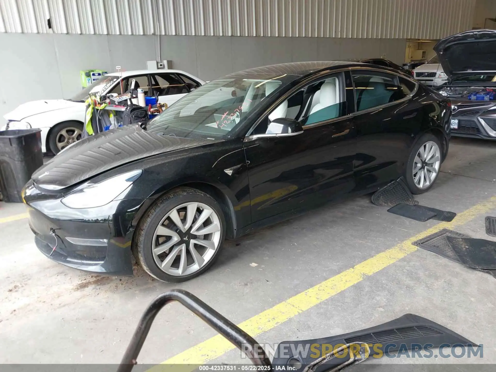 2 fotografías del automóvil dañado 5YJ3E1EB3LF639980 TESLA MODEL 3 2020
