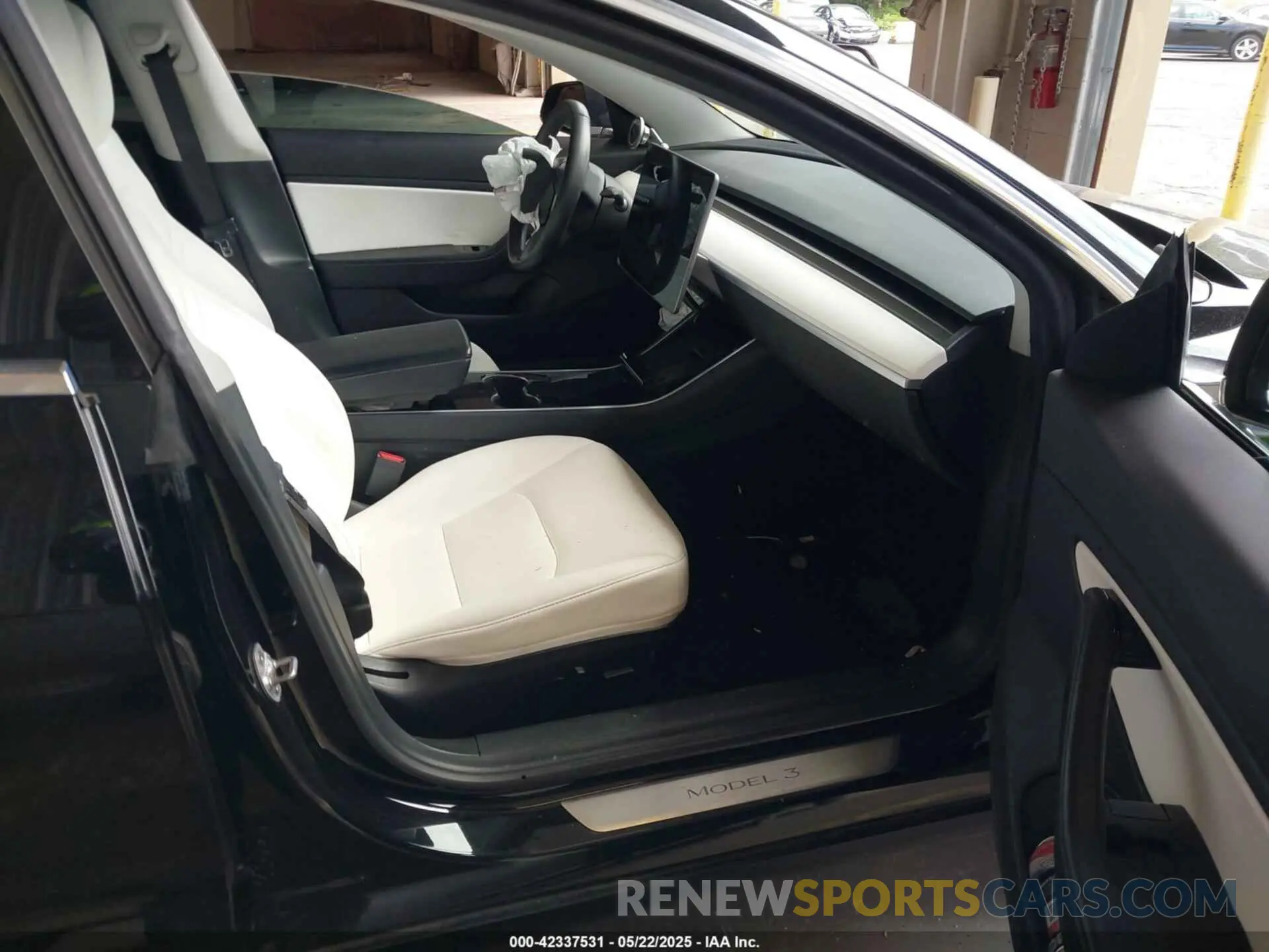 5 fotografías del automóvil dañado 5YJ3E1EB3LF639980 TESLA MODEL 3 2020