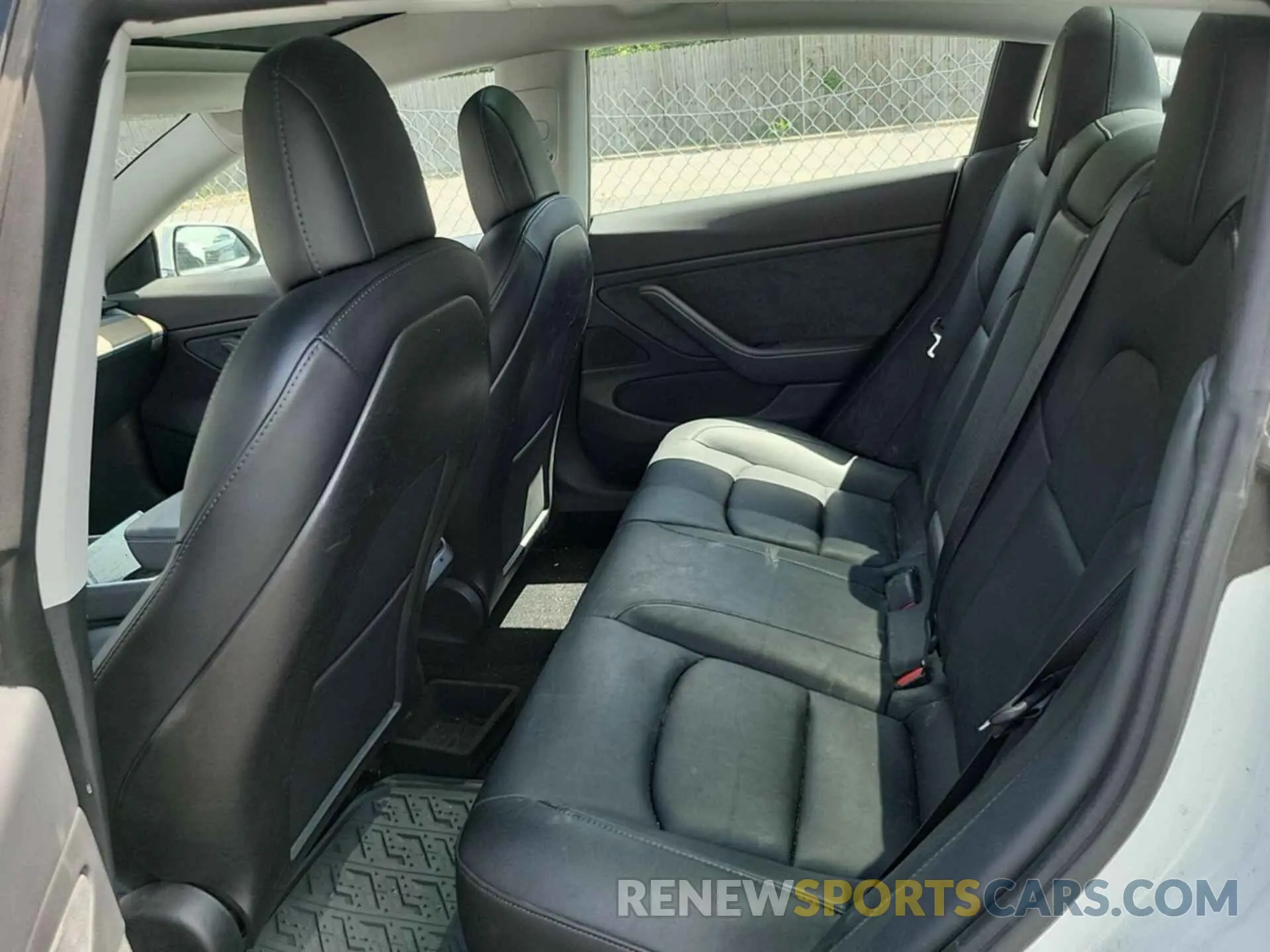 14 fotografías del automóvil dañado 5YJ3E1EB3LF646315 TESLA MODEL 3 2020