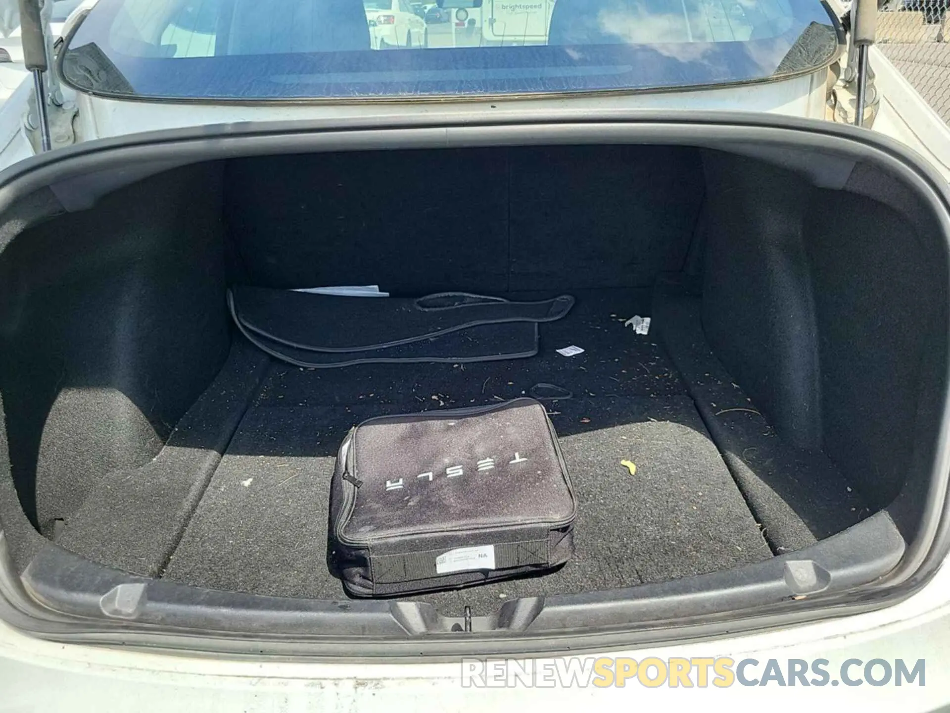 5 fotografías del automóvil dañado 5YJ3E1EB3LF646315 TESLA MODEL 3 2020