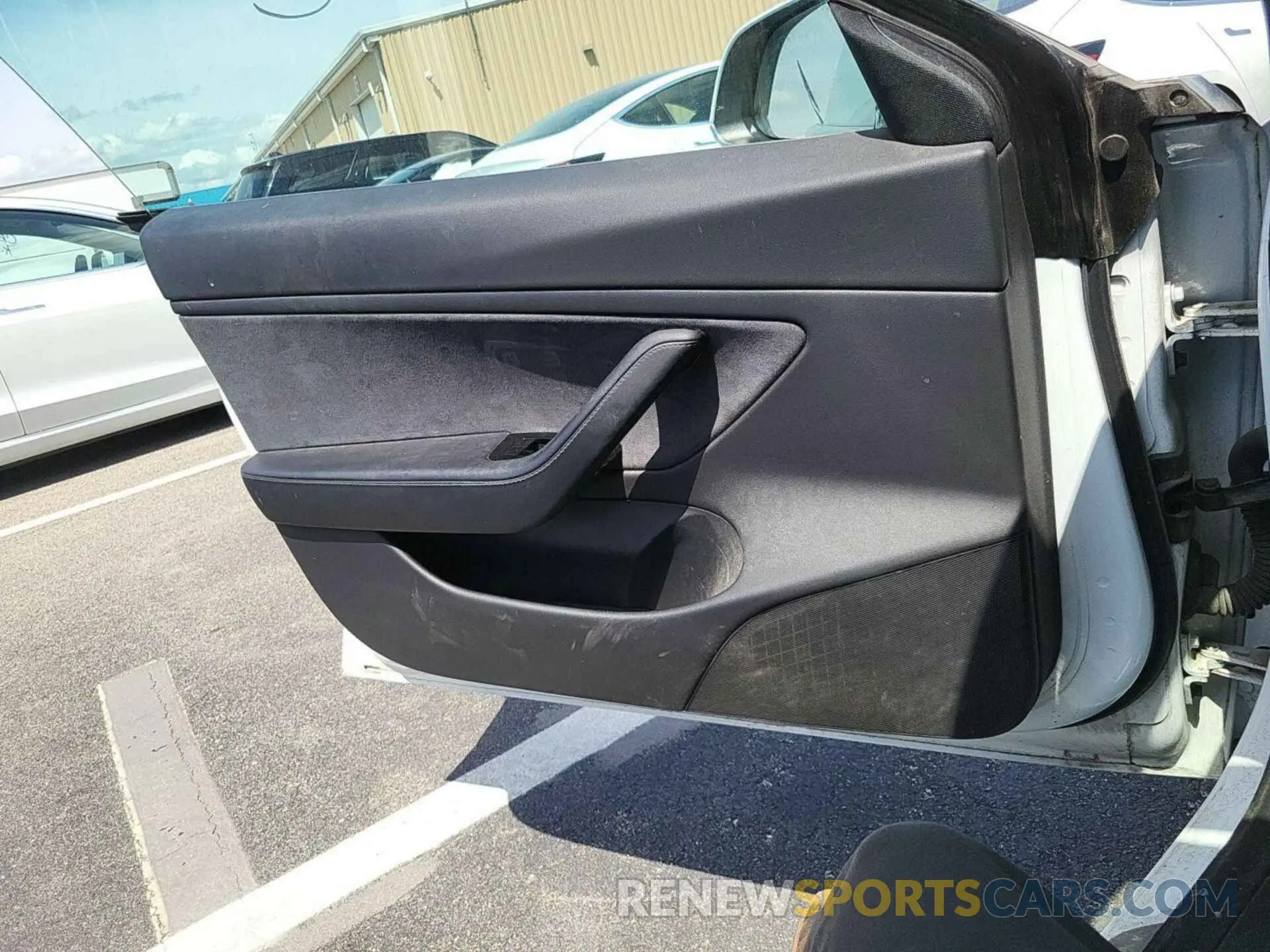 9 fotografías del automóvil dañado 5YJ3E1EB3LF646315 TESLA MODEL 3 2020