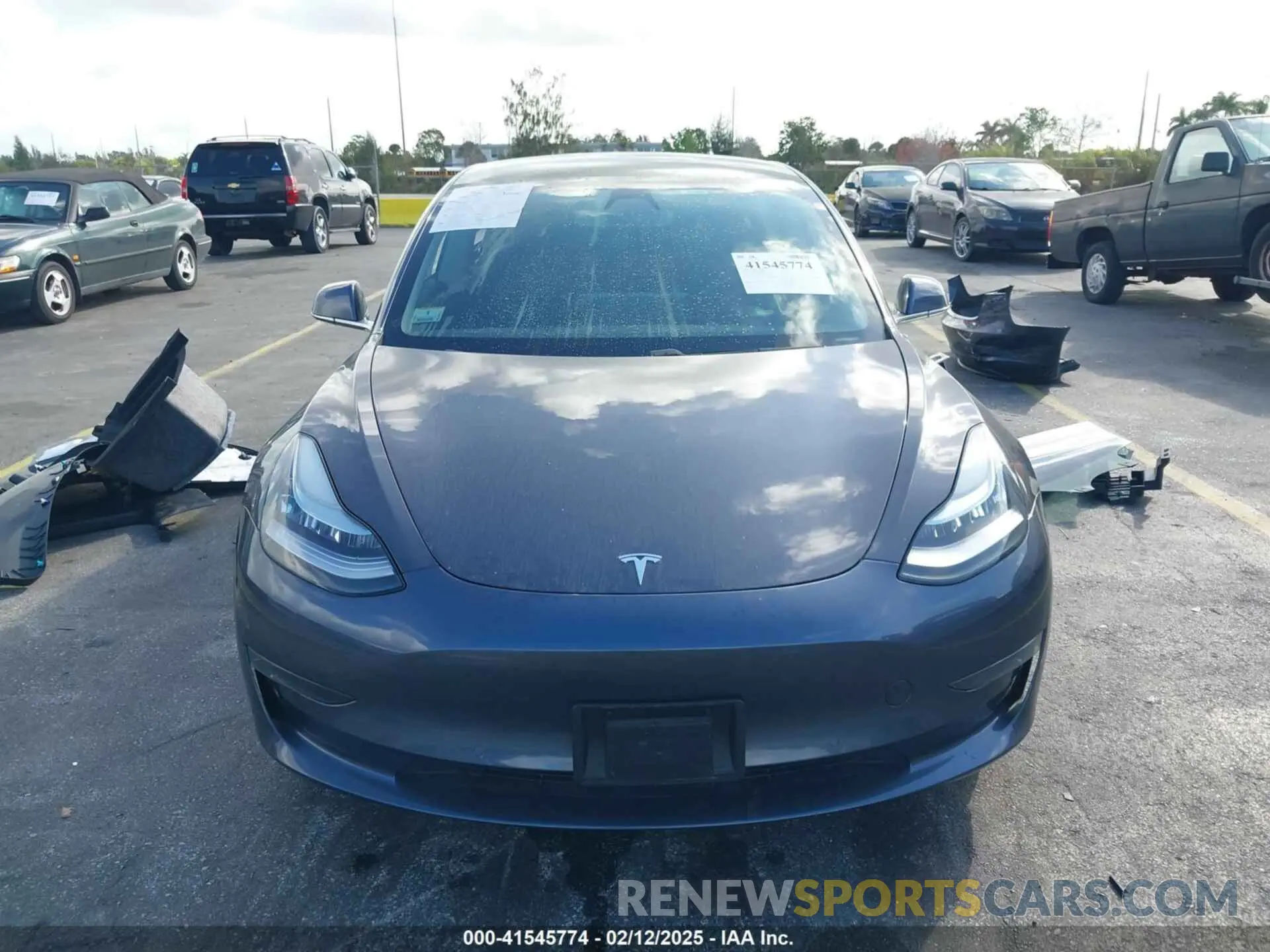13 fotografías del automóvil dañado 5YJ3E1EB3LF663437 TESLA MODEL 3 2020