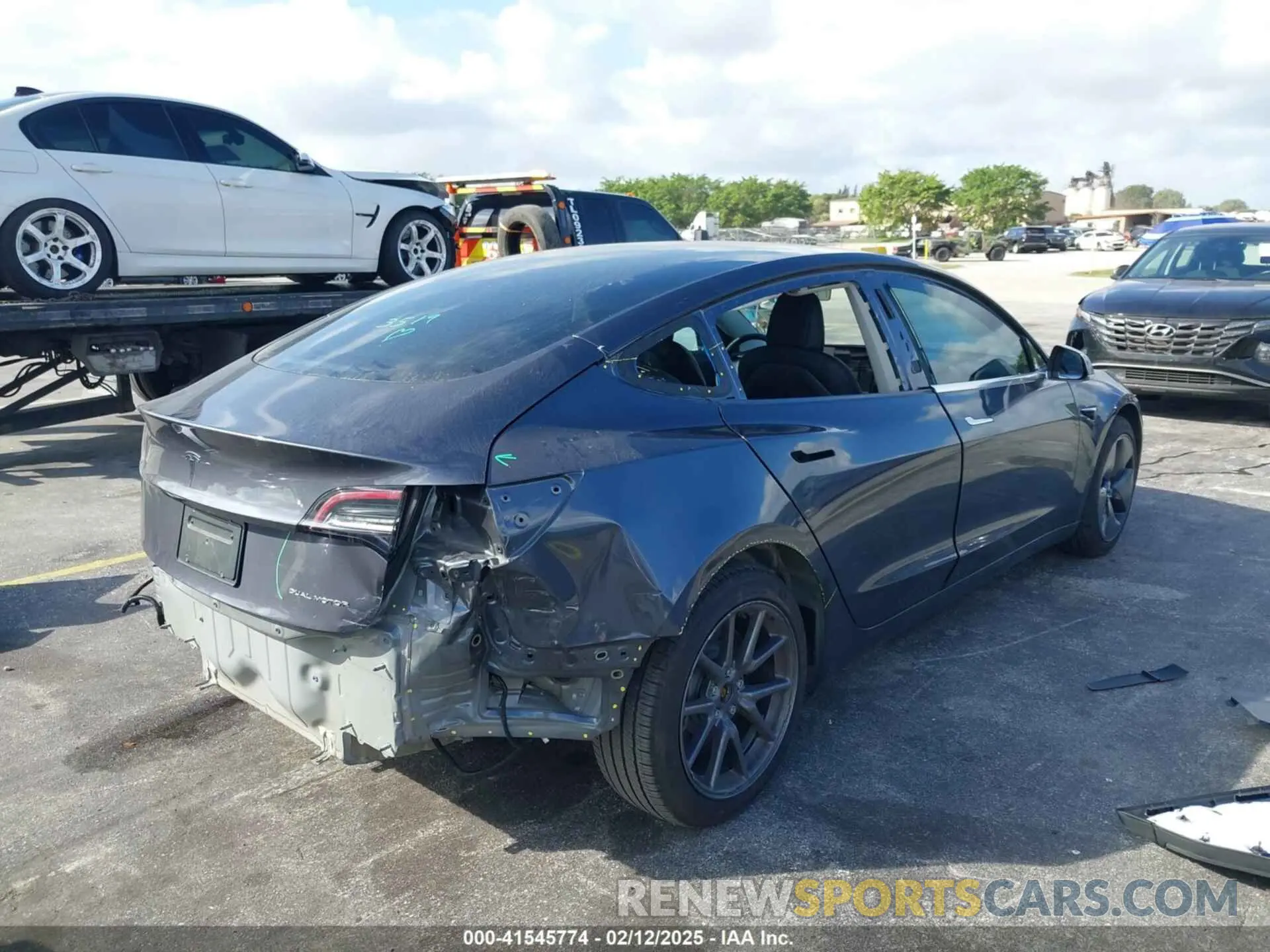 4 fotografías del automóvil dañado 5YJ3E1EB3LF663437 TESLA MODEL 3 2020