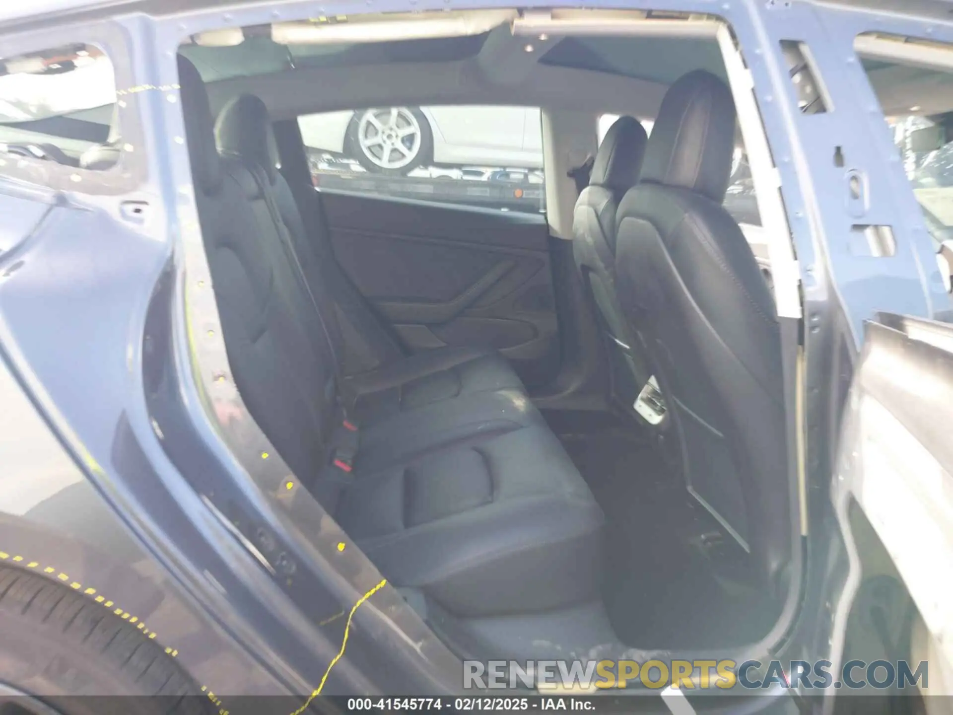8 fotografías del automóvil dañado 5YJ3E1EB3LF663437 TESLA MODEL 3 2020