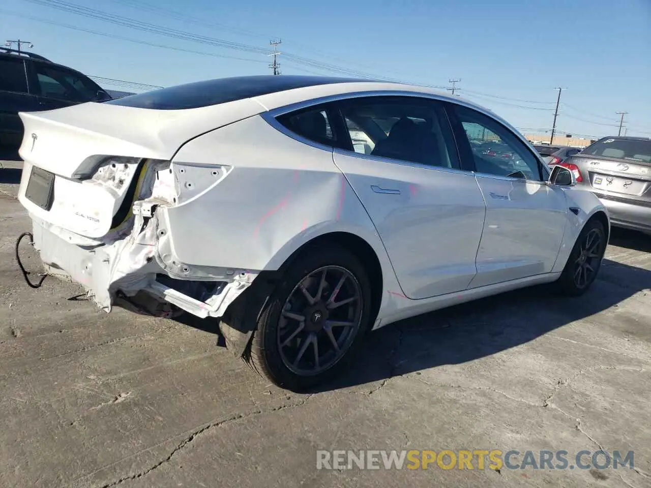 3 fotografías del automóvil dañado 5YJ3E1EB3LF711311 TESLA MODEL 3 2020