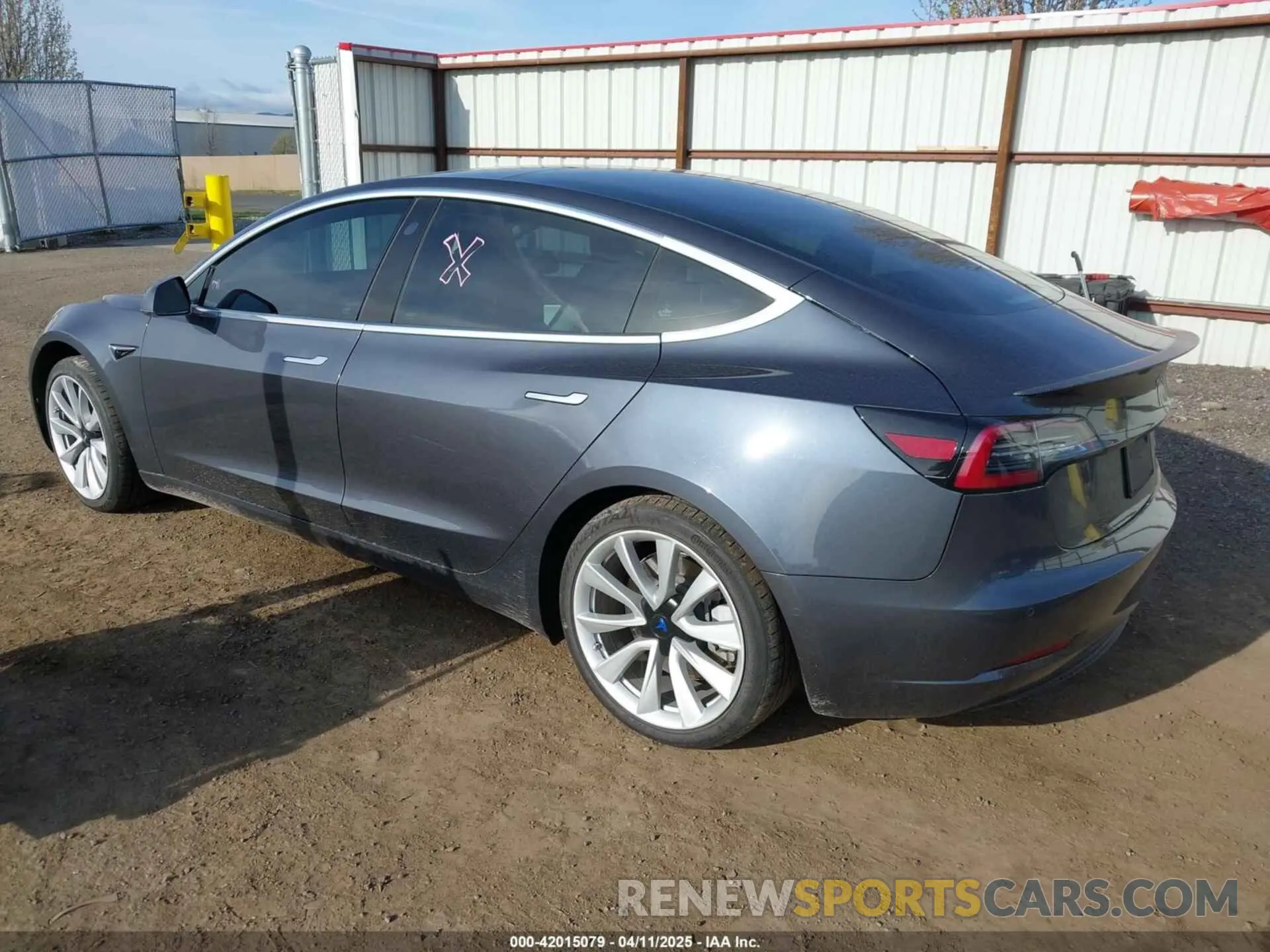 3 fotografías del automóvil dañado 5YJ3E1EB3LF801834 TESLA MODEL 3 2020