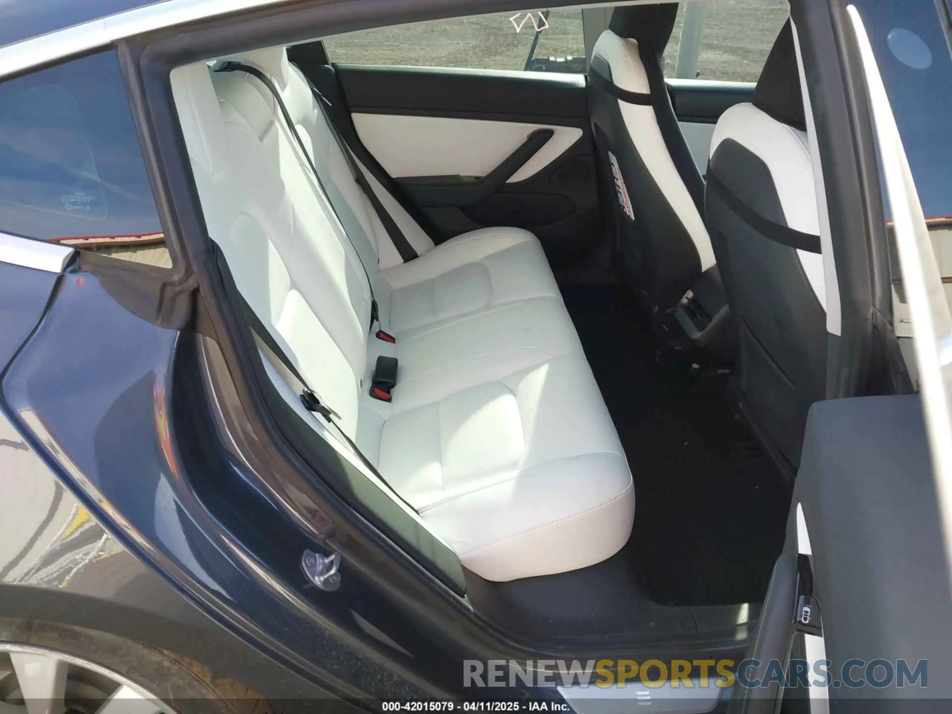 8 fotografías del automóvil dañado 5YJ3E1EB3LF801834 TESLA MODEL 3 2020