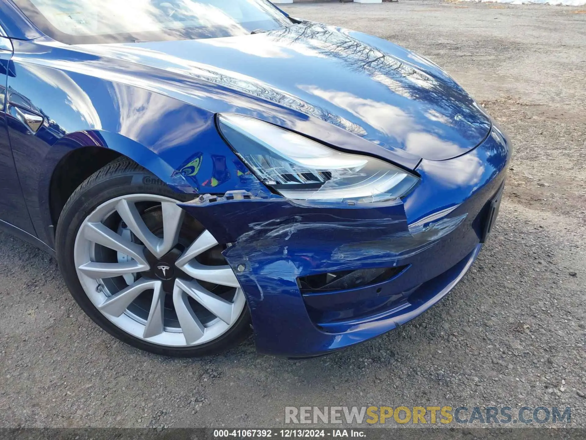 19 fotografías del automóvil dañado 5YJ3E1EB4LF547048 TESLA MODEL 3 2020