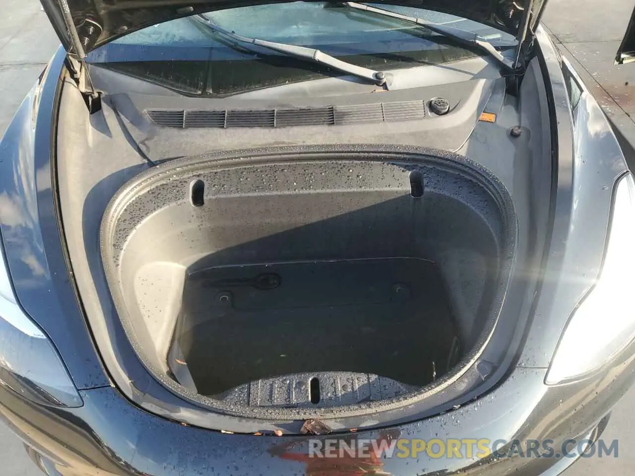 11 fotografías del automóvil dañado 5YJ3E1EB4LF600203 TESLA MODEL 3 2020