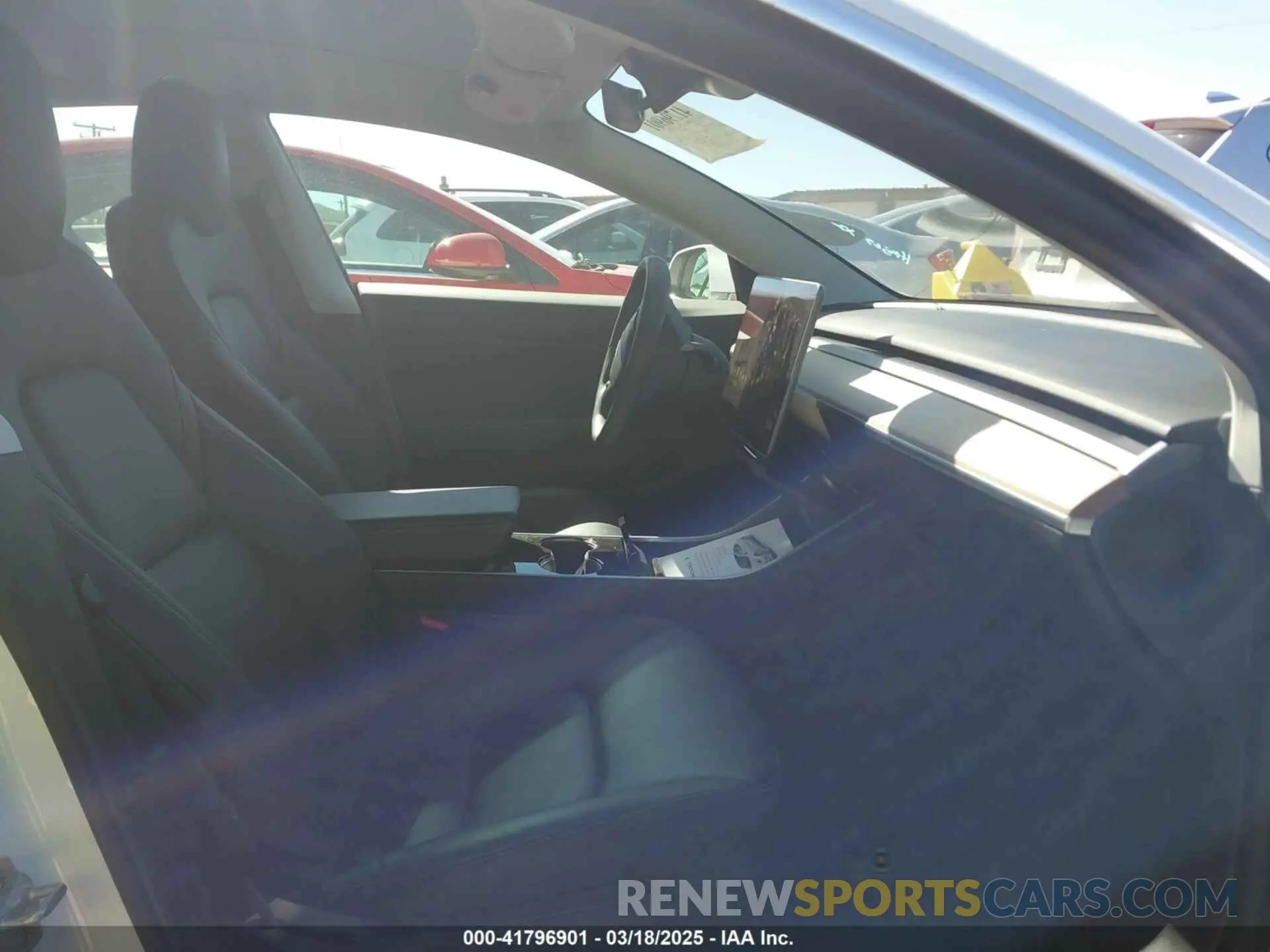 5 fotografías del automóvil dañado 5YJ3E1EB4LF619026 TESLA MODEL 3 2020
