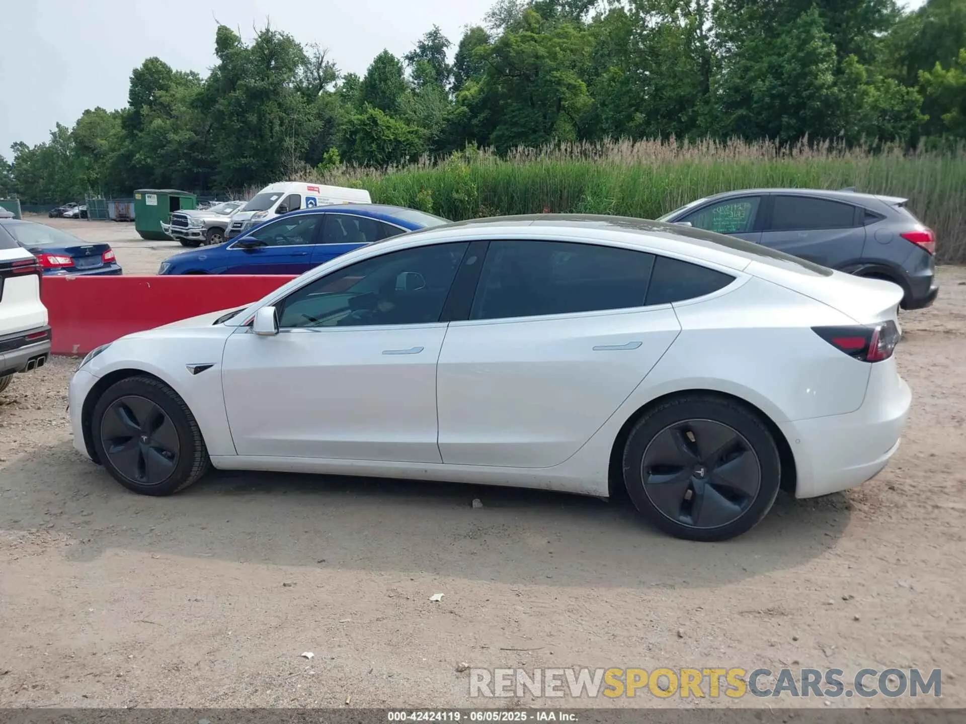 14 fotografías del automóvil dañado 5YJ3E1EB4LF637770 TESLA MODEL 3 2020