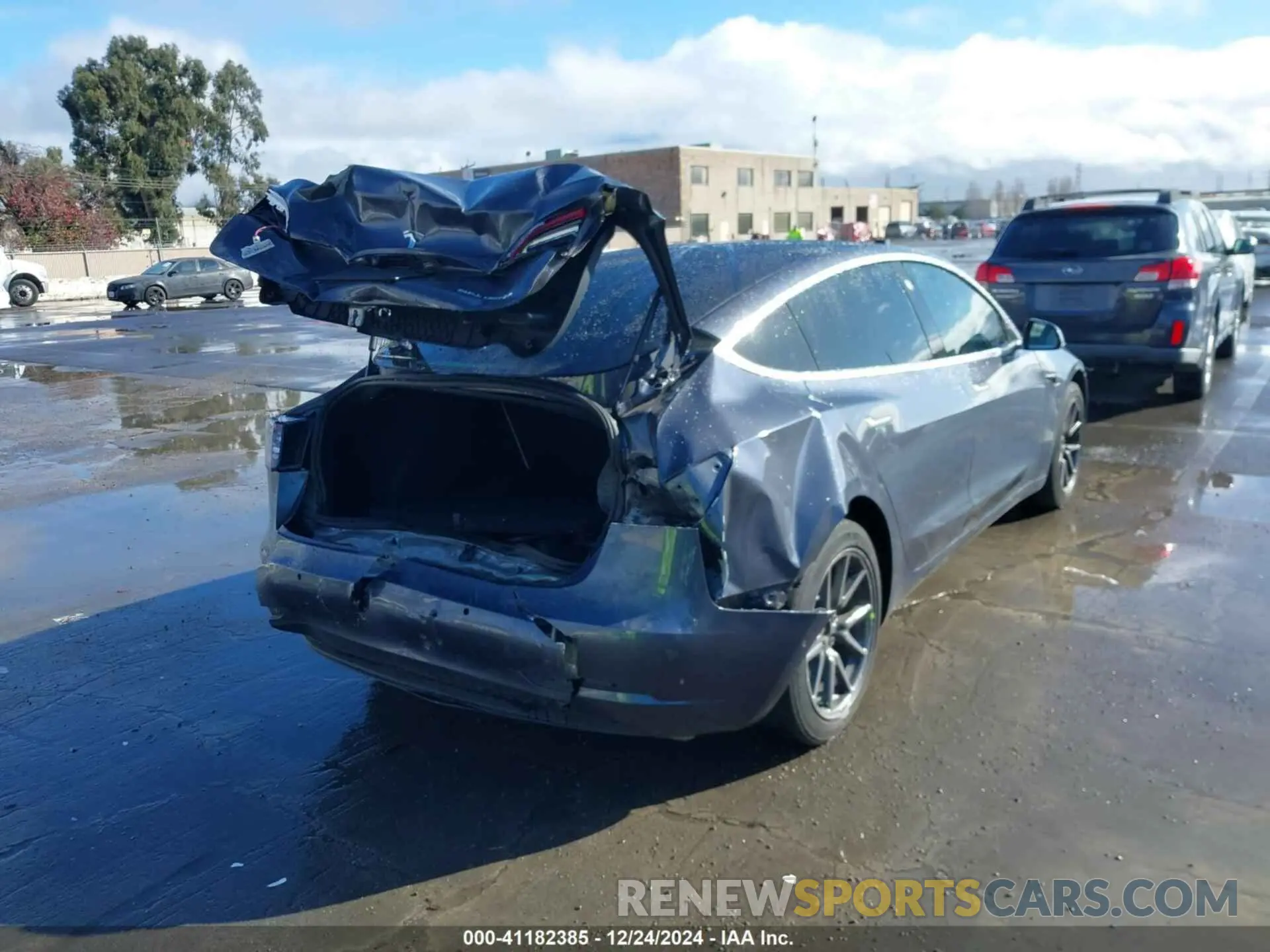 4 fotografías del automóvil dañado 5YJ3E1EB4LF639194 TESLA MODEL 3 2020