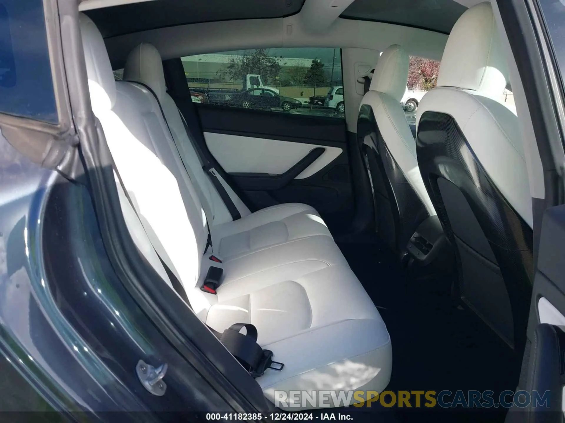 8 fotografías del automóvil dañado 5YJ3E1EB4LF639194 TESLA MODEL 3 2020