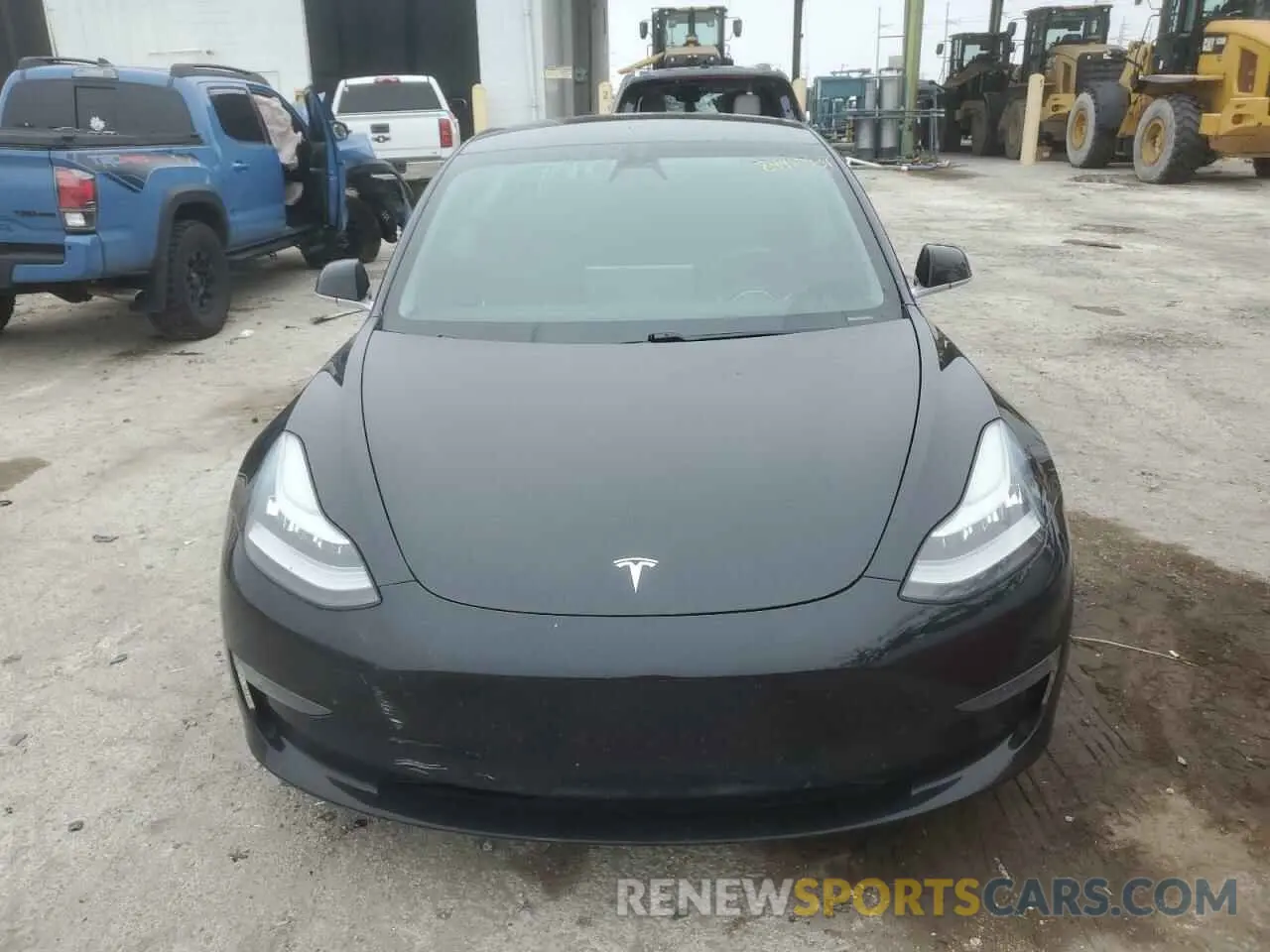 5 fotografías del automóvil dañado 5YJ3E1EB4LF663043 TESLA MODEL 3 2020