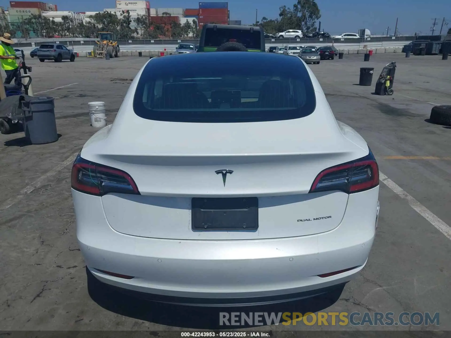 16 fotografías del automóvil dañado 5YJ3E1EB4LF665794 TESLA MODEL 3 2020