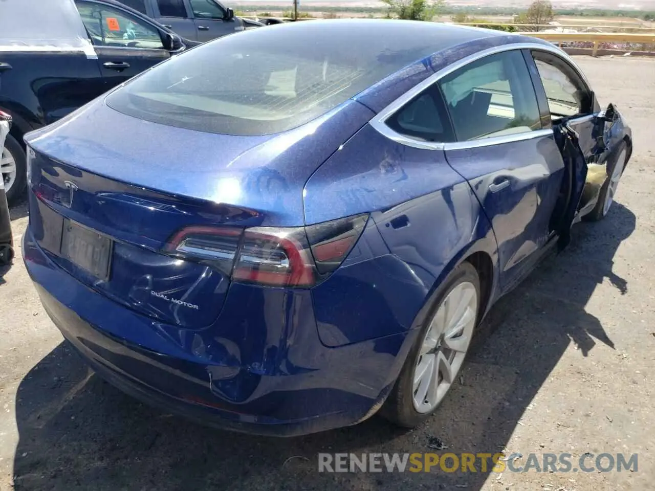 4 fotografías del automóvil dañado 5YJ3E1EB4LF667187 TESLA MODEL 3 2020
