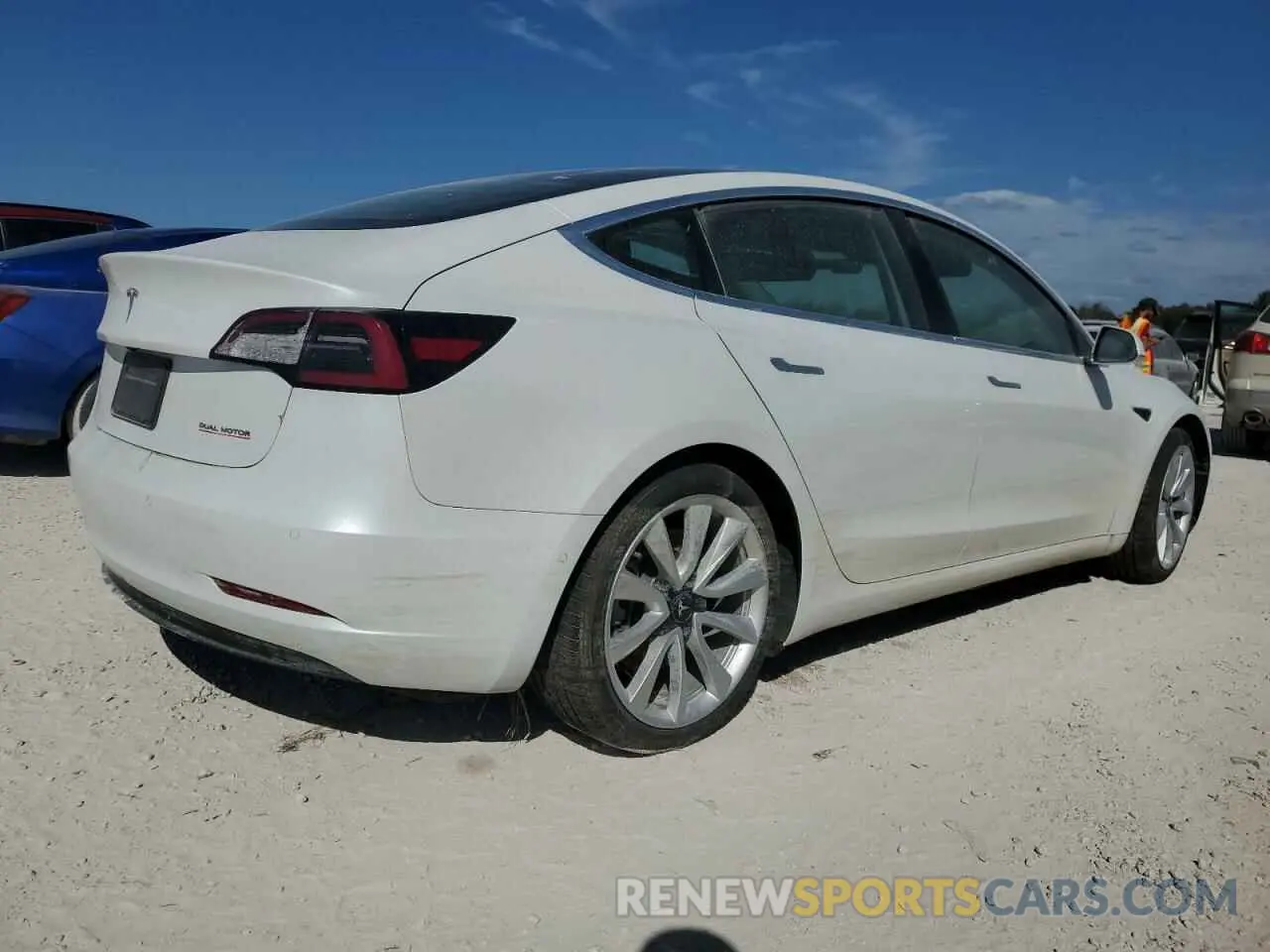 3 fotografías del automóvil dañado 5YJ3E1EB4LF667321 TESLA MODEL 3 2020