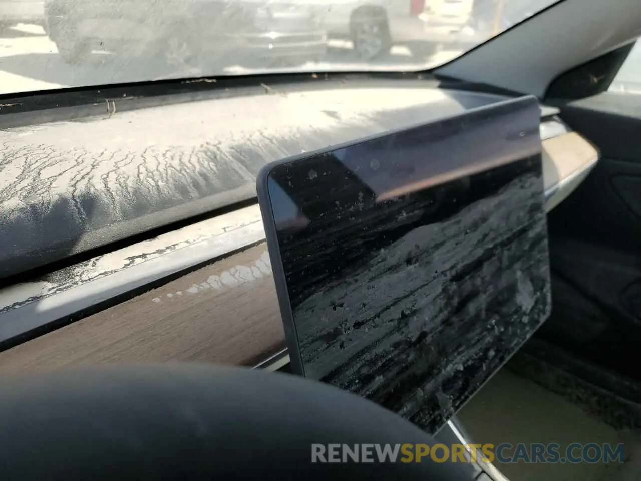 9 fotografías del automóvil dañado 5YJ3E1EB4LF667321 TESLA MODEL 3 2020