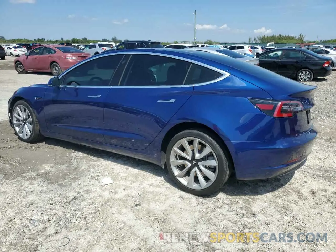2 fotografías del automóvil dañado 5YJ3E1EB4LF744575 TESLA MODEL 3 2020