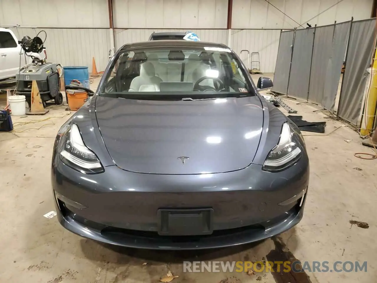 5 fotografías del automóvil dañado 5YJ3E1EB4LF795980 TESLA MODEL 3 2020