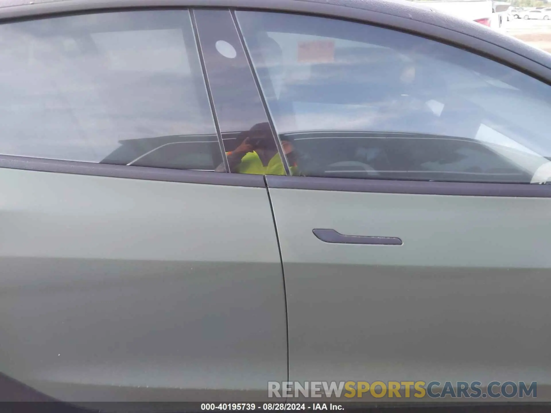 12 fotografías del automóvil dañado 5YJ3E1EB5LF607080 TESLA MODEL 3 2020