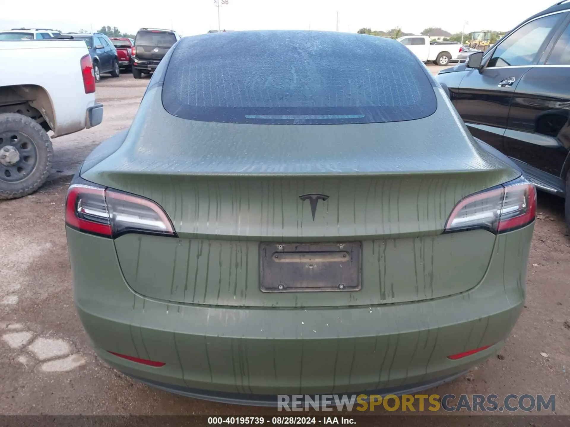 15 fotografías del automóvil dañado 5YJ3E1EB5LF607080 TESLA MODEL 3 2020