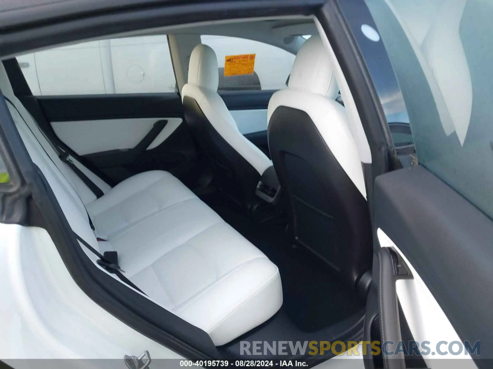 8 fotografías del automóvil dañado 5YJ3E1EB5LF607080 TESLA MODEL 3 2020