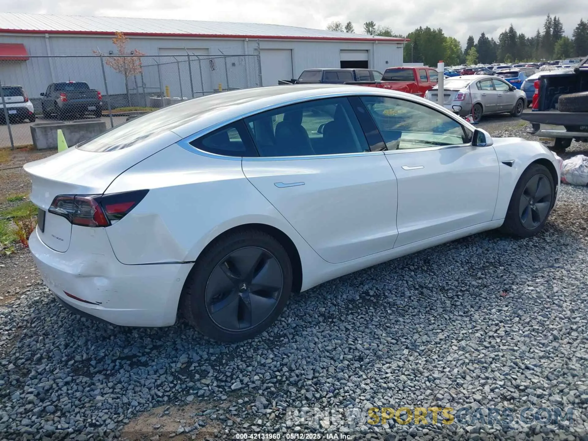 4 fotografías del automóvil dañado 5YJ3E1EB5LF619018 TESLA MODEL 3 2020