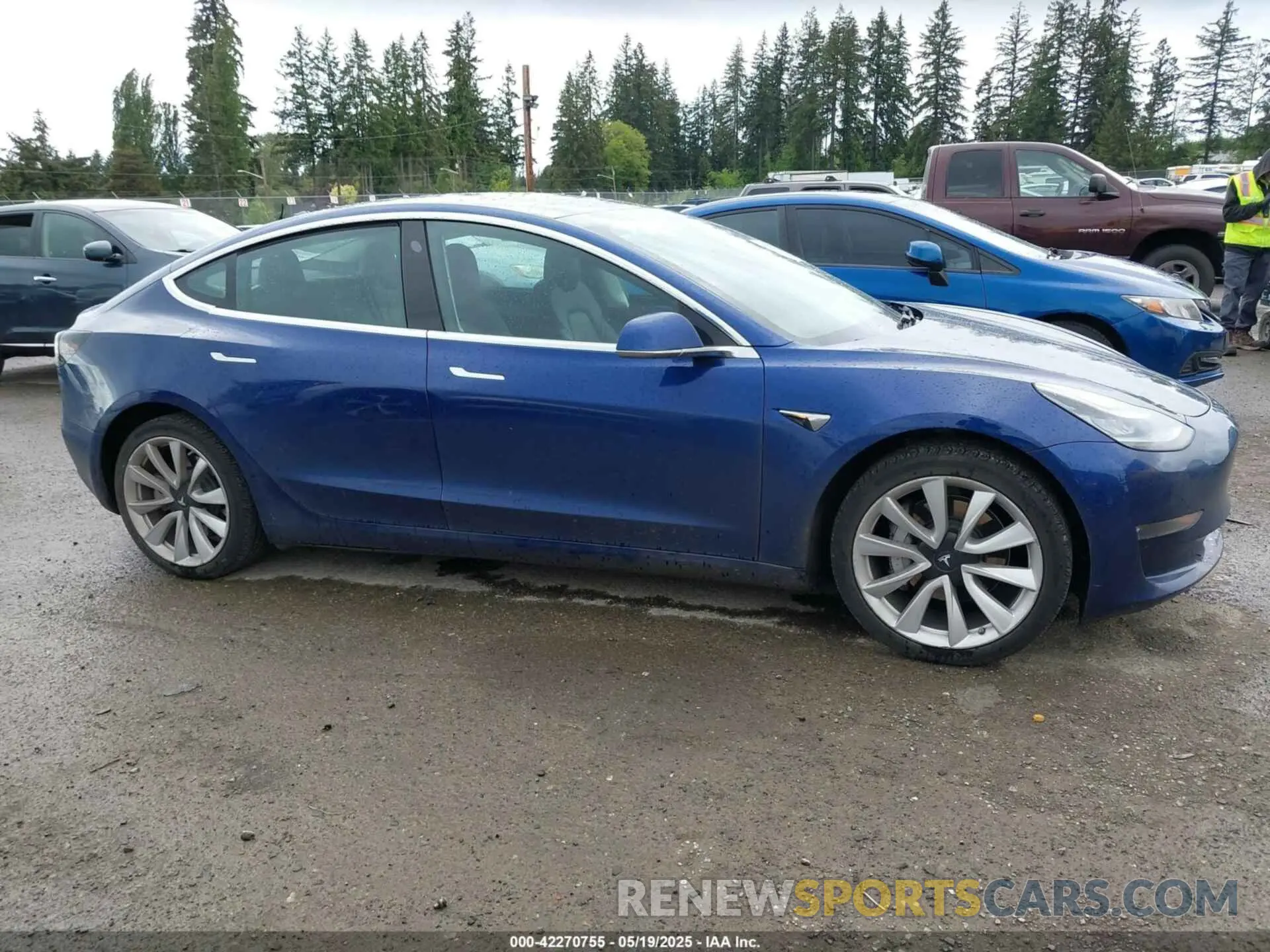 14 fotografías del automóvil dañado 5YJ3E1EB5LF620699 TESLA MODEL 3 2020