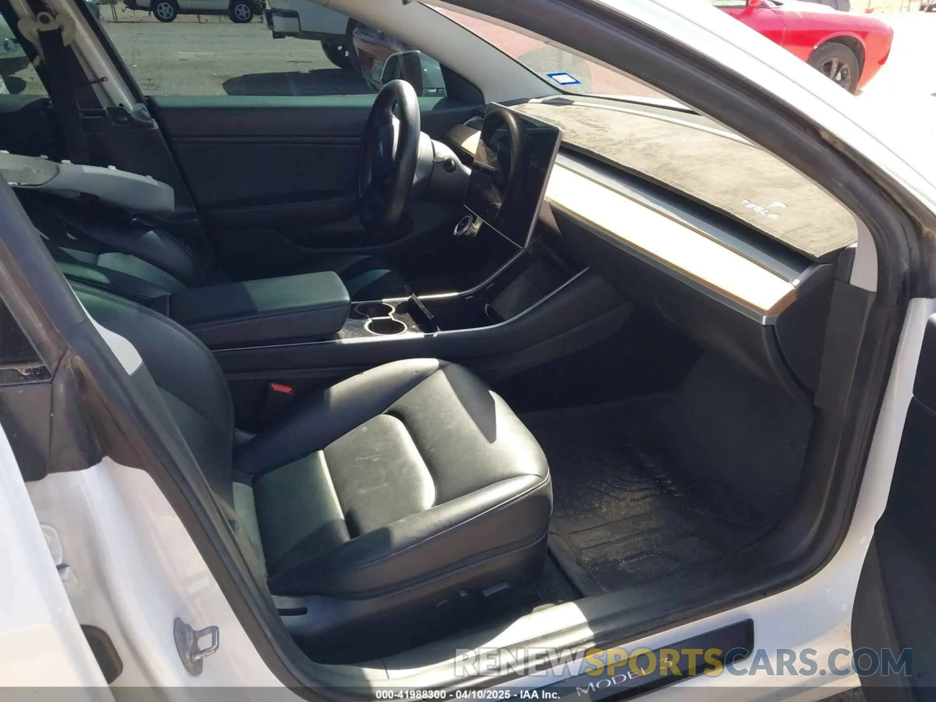 5 fotografías del automóvil dañado 5YJ3E1EB5LF621013 TESLA MODEL 3 2020